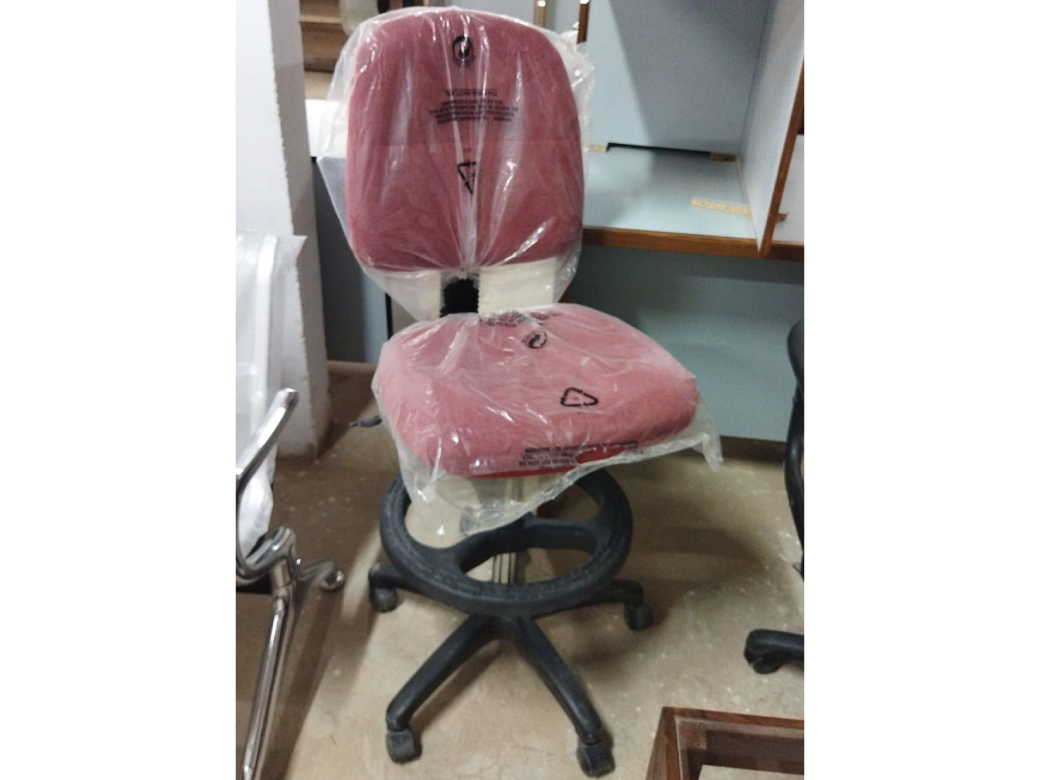 chair08