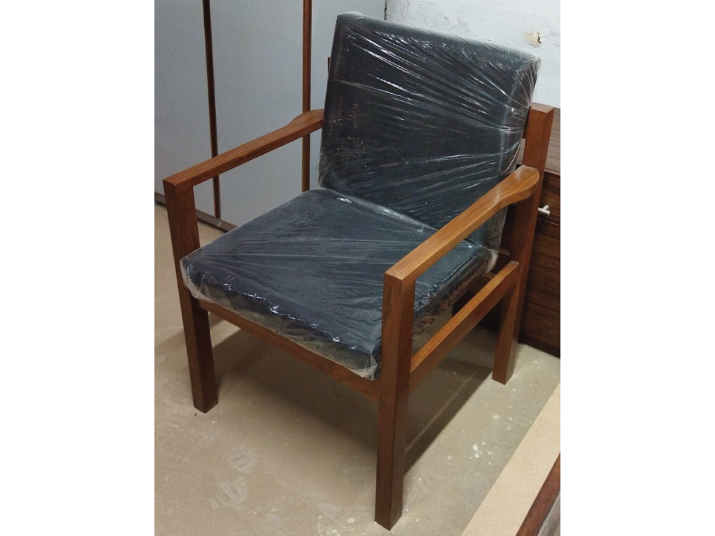 chair09